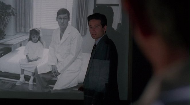 The X-Files - Vengeance d'outre-tombe - Film - Robin Mossley, David Duchovny