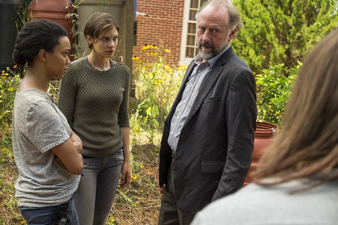 The Walking Dead - Draufgänger - Filmfotos - Sonequa Martin-Green, Lauren Cohan, Xander Berkeley