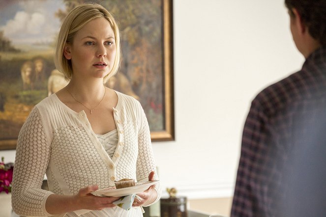 Rectify - Pineapples in Paris - Photos - Adelaide Clemens