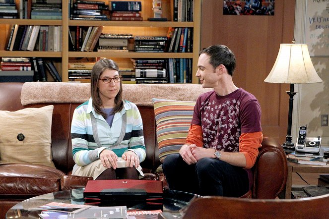 The Big Bang Theory - The Desperation Emanation - Photos - Mayim Bialik, Jim Parsons
