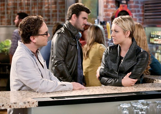 The Big Bang Theory - Werfen wie ein Mädchen - Filmfotos - Johnny Galecki, Kaley Cuoco
