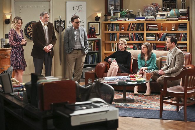 The Big Bang Theory - The Convergence Convergence - Photos - Kaley Cuoco, Judd Hirsch, Johnny Galecki, Christine Baranski, Mayim Bialik, Jim Parsons