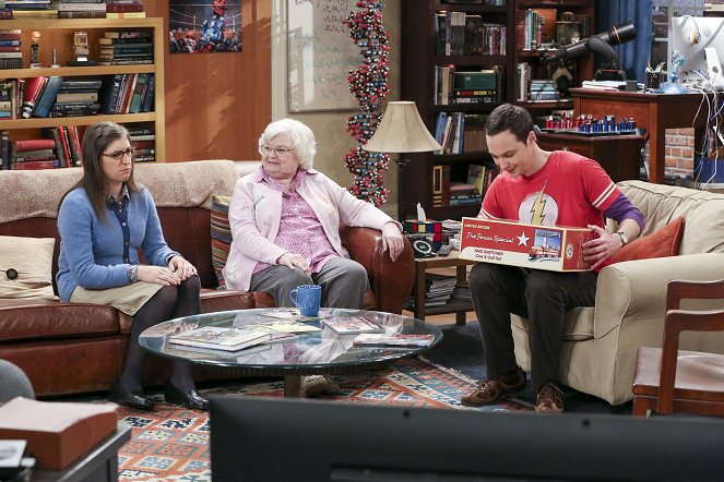 The Big Bang Theory - Season 9 - Der Besuch der alten Dame - Filmfotos - Mayim Bialik, June Squibb, Jim Parsons
