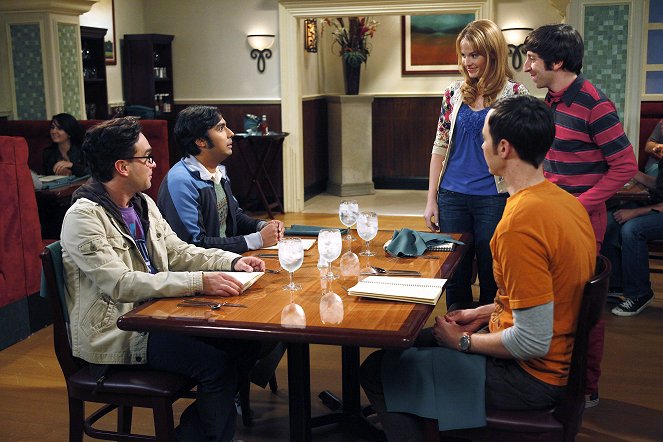 The Big Bang Theory - Such Dir eine Inderin! - Filmfotos - Johnny Galecki, Kunal Nayyar, Katie Leclerc, Simon Helberg