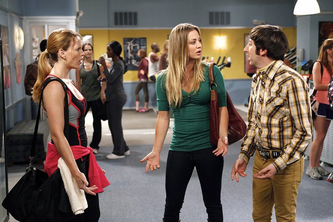 The Big Bang Theory - The Wiggly Finger Catalyst - Photos - Katie Leclerc, Kaley Cuoco, Simon Helberg
