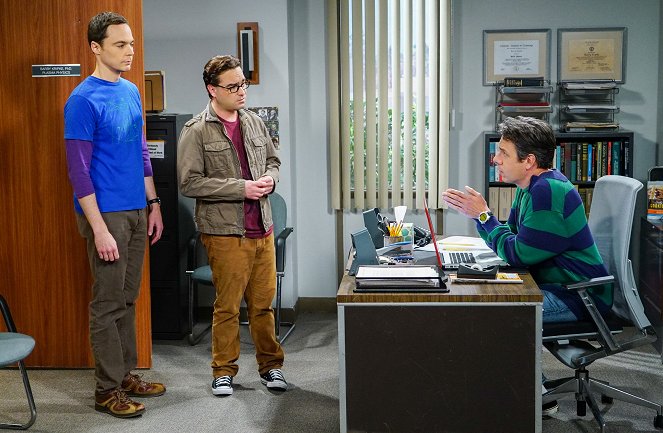 The Big Bang Theory - Season 9 - The Helium Insufficiency - Photos - Jim Parsons, Johnny Galecki, John Ross Bowie