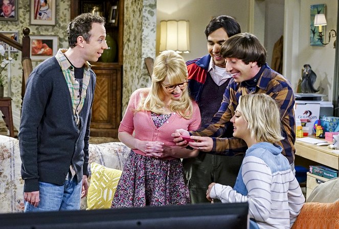 The Big Bang Theory - The Helium Insufficiency - Van film - Kevin Sussman, Melissa Rauch, Kunal Nayyar, Simon Helberg, Kaley Cuoco