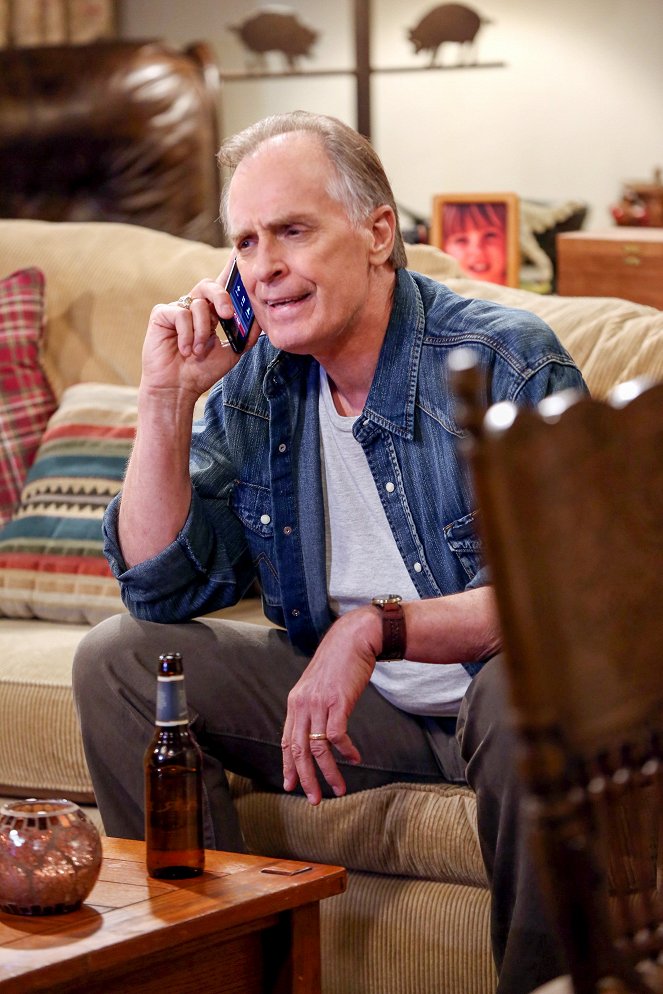 The Big Bang Theory - The Bachelor Party Corrosion - Van film - Keith Carradine