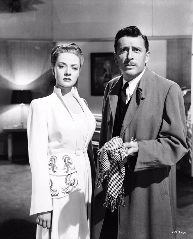 Lady in the Lake - Photos - Audrey Totter, Leon Ames