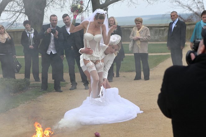 Svatby v Benátkách - Filmfotos - Andrea Verešová, Petra Hřebíčková