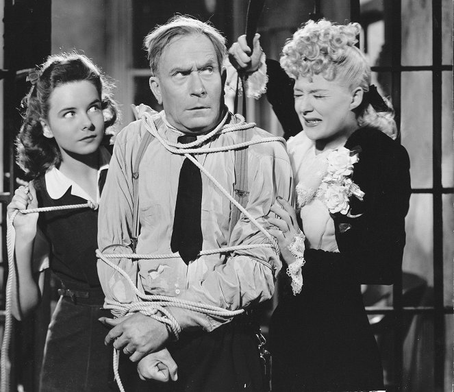 The Miracle of Morgan's Creek - Photos - Diana Lynn, William Demarest, Betty Hutton
