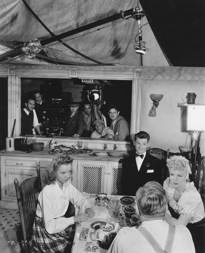 Miracle au village - Tournage - Diana Lynn, Preston Sturges, Eddie Bracken, Betty Hutton