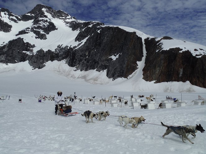 Ultimate Survival Alaska - Photos