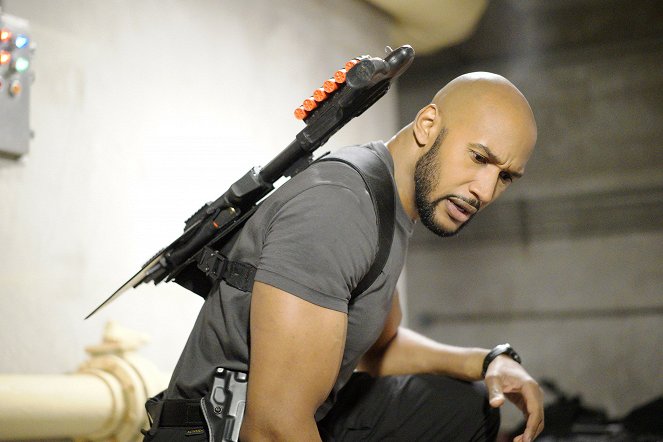 Agenti S.H.I.E.L.D. - Deals with Our Devils - Z filmu - Henry Simmons