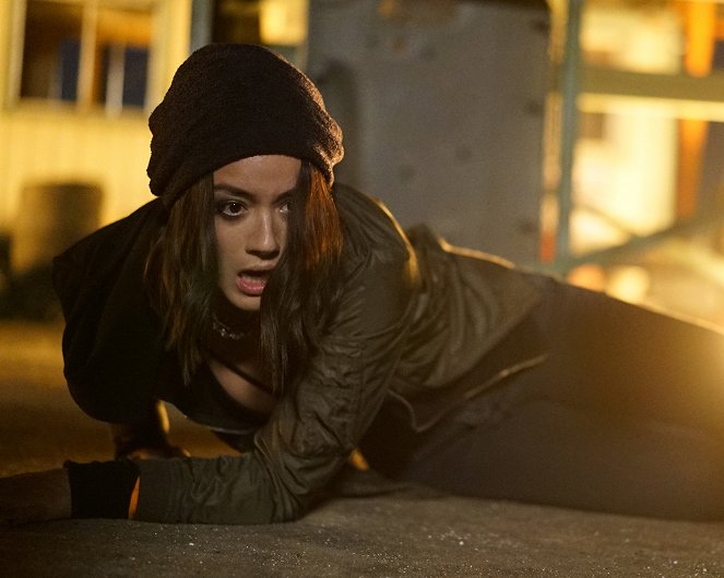 MARVEL's Agents Of S.H.I.E.L.D. - Ghost Rider - Filmfotos - Chloe Bennet