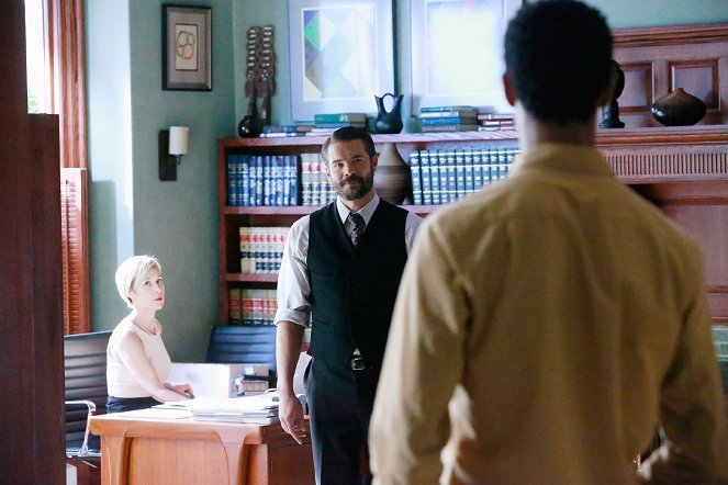 How to Get Away with Murder - Cartes sur table - Film - Liza Weil, Charlie Weber