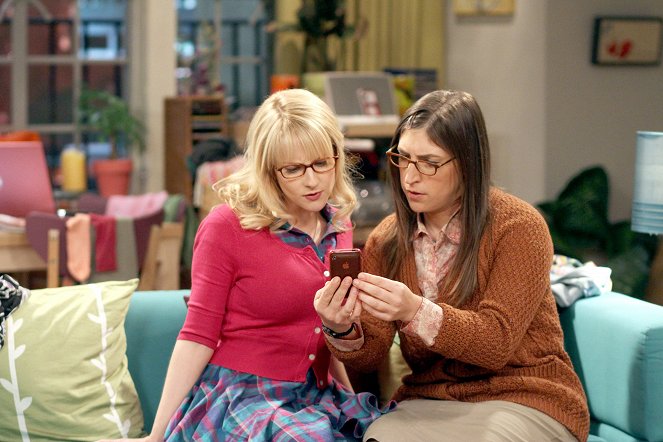 The Big Bang Theory - Die Beziehungsrahmenvereinbarung - Filmfotos - Melissa Rauch, Mayim Bialik