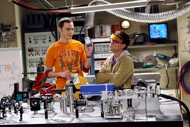 The Big Bang Theory - The Irish Pub Formulation - Do filme - Jim Parsons, Johnny Galecki