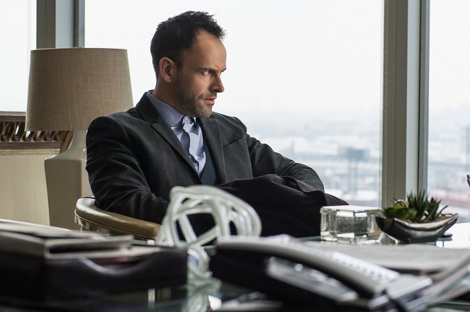 Elementary - The Hound of the Cancer Cells - Photos - Jonny Lee Miller