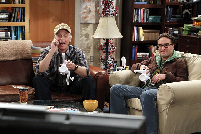 The Big Bang Theory - Der falsche richtige Freund - Filmfotos - Keith Carradine, Johnny Galecki