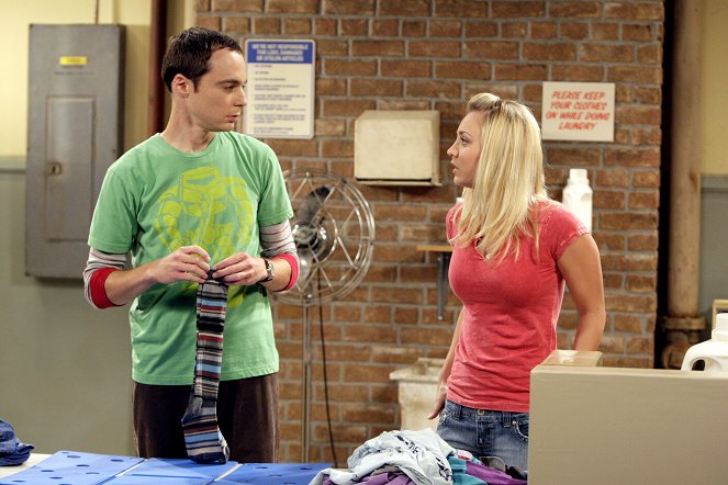 The Big Bang Theory - The Bad Fish Paradigm - Photos - Jim Parsons, Kaley Cuoco