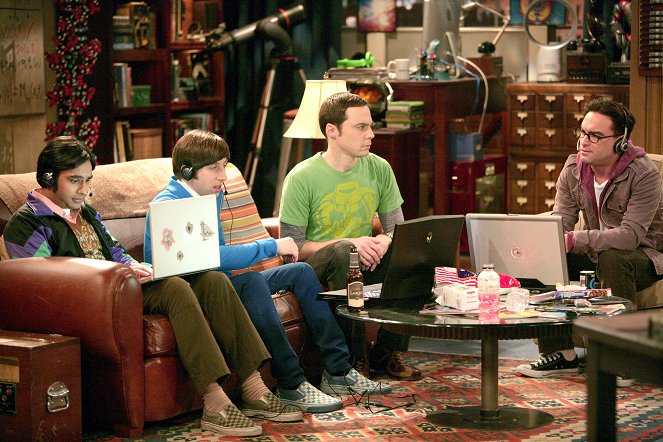 The Big Bang Theory - The Zarnecki Incursion - Van film - Kunal Nayyar, Simon Helberg, Jim Parsons, Johnny Galecki
