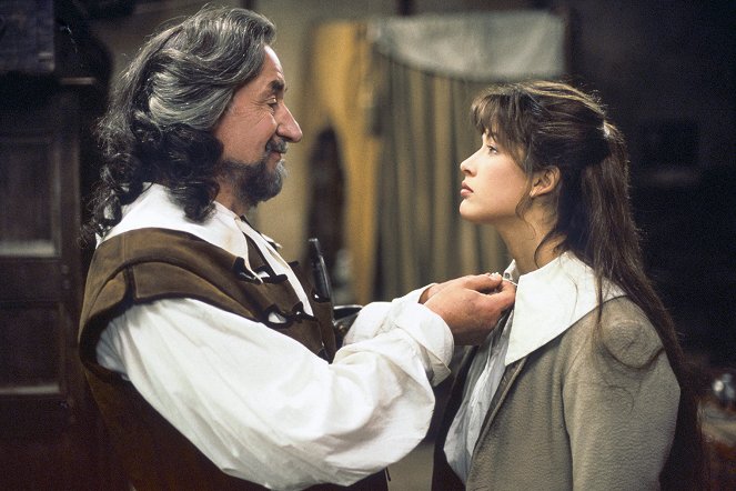 La hija de d'Artagnan - De la película - Philippe Noiret, Sophie Marceau