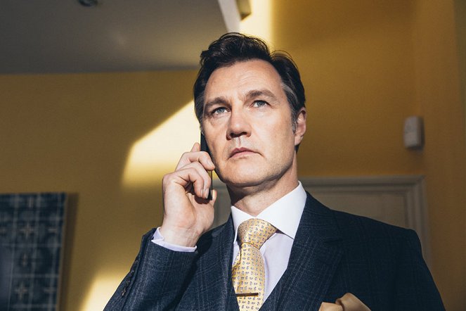 The Ones Below - De la película - David Morrissey