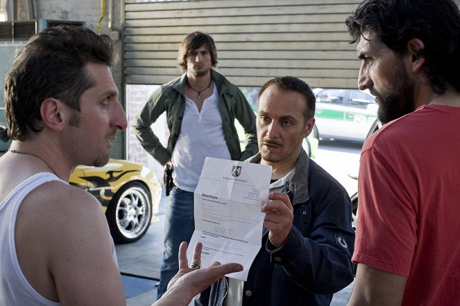 Alerte Cobra - Season 13 - Am Ende der Jugend - Film - Tim Seyfi, Tom Beck, Erdogan Atalay, Numan Acar