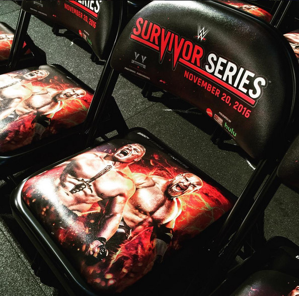 WWE Survivor Series - Van de set