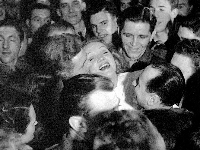 Chantons la Libération - Photos - Marlene Dietrich