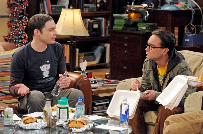 The Big Bang Theory - The Vacation Solution - Photos - Jim Parsons, Johnny Galecki