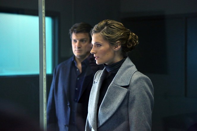 Castle - Scared to Death - Photos - Nathan Fillion, Stana Katic