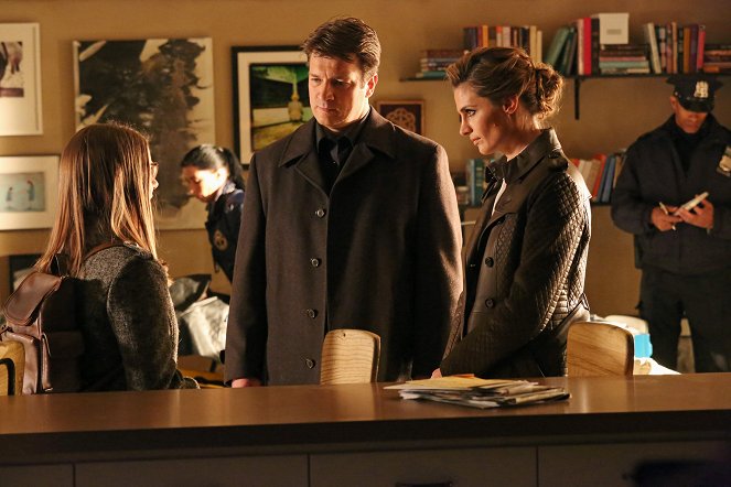 Castle - Scared to Death - Photos - Nathan Fillion, Stana Katic