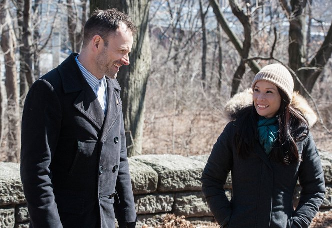 Elementary - The Man with the Twisted Lip - Tournage - Jonny Lee Miller, Lucy Liu