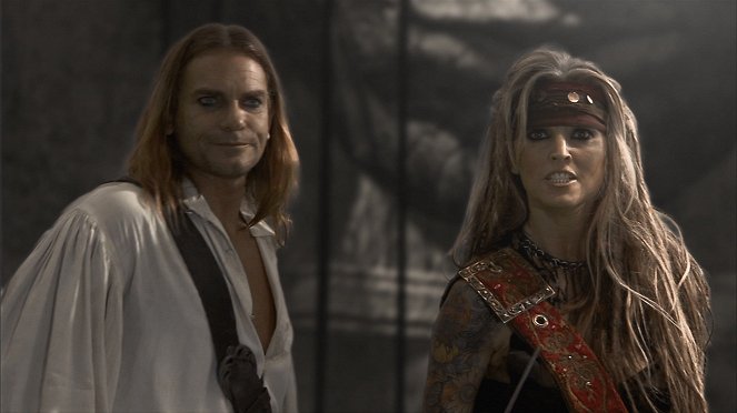 Pirates - De la película - Evan Stone, Janine Lindemulder