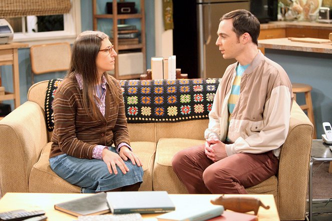 The Big Bang Theory - Der Seuchensessel - Filmfotos - Mayim Bialik, Jim Parsons
