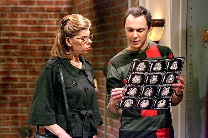 The Big Bang Theory - The Maternal Capacitance - Van film - Christine Baranski, Jim Parsons