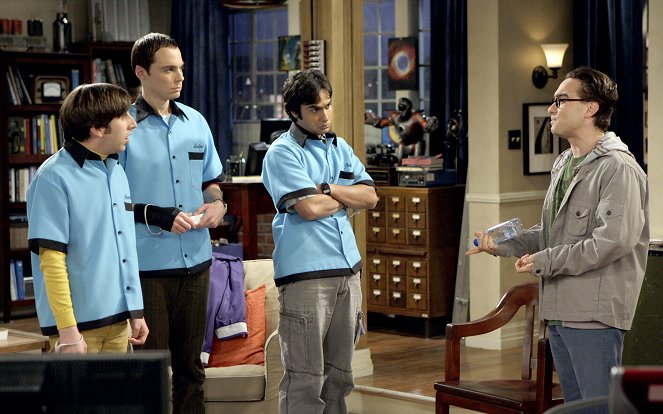 The Big Bang Theory - The Bath Item Gift Hypothesis - Photos - Simon Helberg, Jim Parsons, Kunal Nayyar, Johnny Galecki