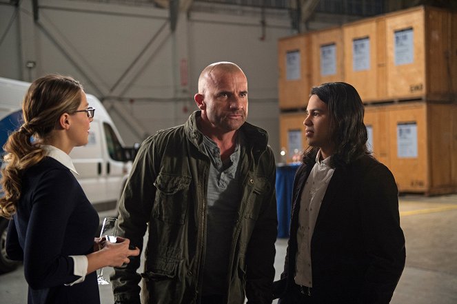 Dominic Purcell, Carlos Valdes