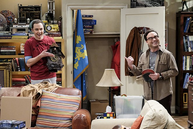 The Big Bang Theory - The Property Division Collision - Van film - Jim Parsons, Johnny Galecki