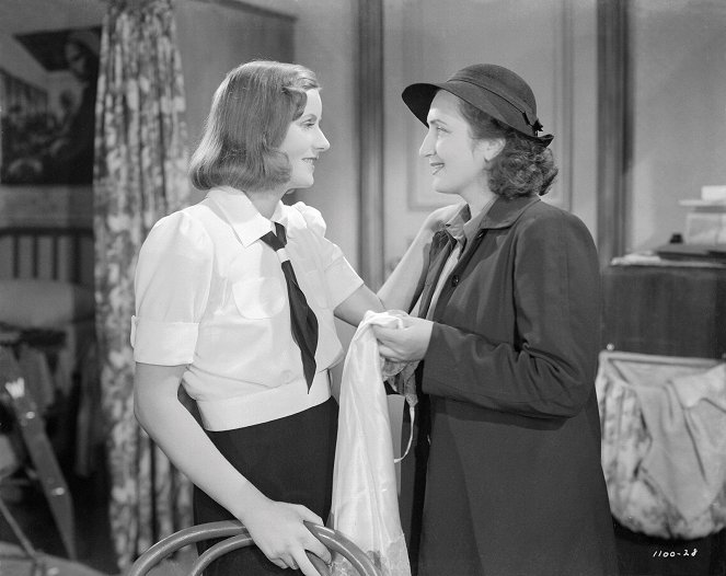 Ninotchka - Kuvat elokuvasta - Greta Garbo