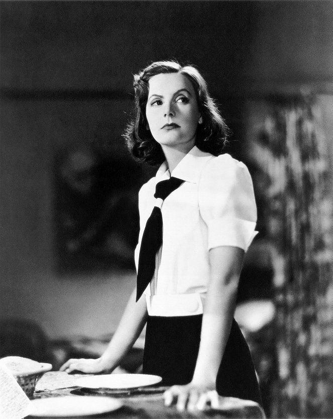 Ninotchka - Kuvat elokuvasta - Greta Garbo