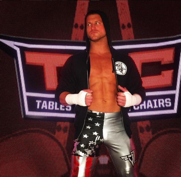 WWE TLC: Tables, Ladders & Chairs - Z natáčení - Nic Nemeth