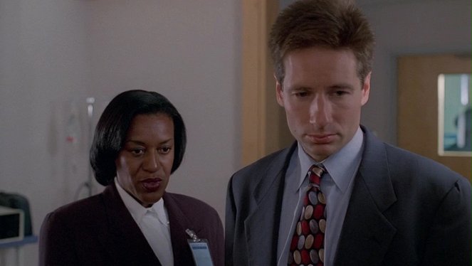 The X-Files - Salaiset kansiot - Duane Barry - Kuvat elokuvasta - CCH Pounder, David Duchovny