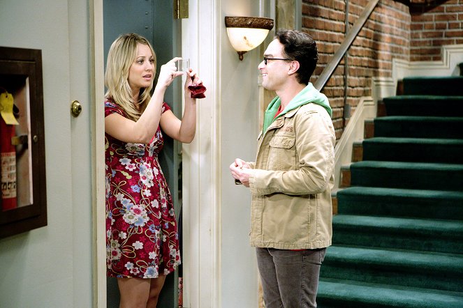 The Big Bang Theory - The Electric Can Opener Fluctuation - Photos - Kaley Cuoco, Johnny Galecki