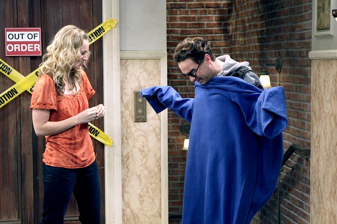 The Big Bang Theory - Season 2 - The Monopolar Expedition - Photos - Kaley Cuoco, Johnny Galecki