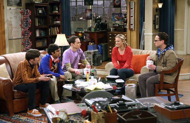 The Big Bang Theory - The Dead Hooker Juxtaposition - Photos - Simon Helberg, Kunal Nayyar, Jim Parsons, Kaley Cuoco, Johnny Galecki