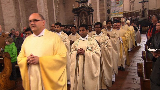 Mission Deutschland - Indische Priester für das Bistum Trier - Kuvat elokuvasta