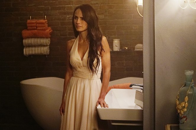 Secrets and Lies - The Fall - Do filme - Jordana Brewster